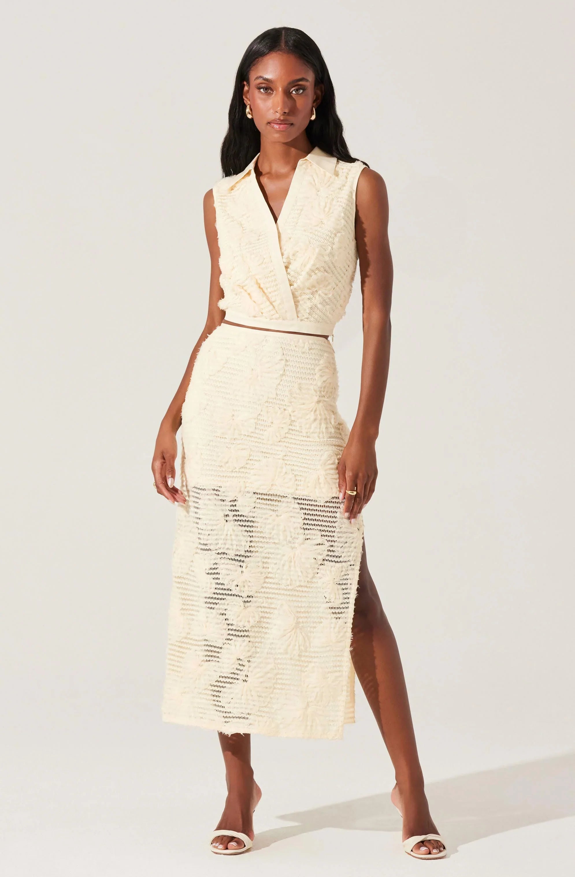 Sol Textured Floral Knit Midi Skirt