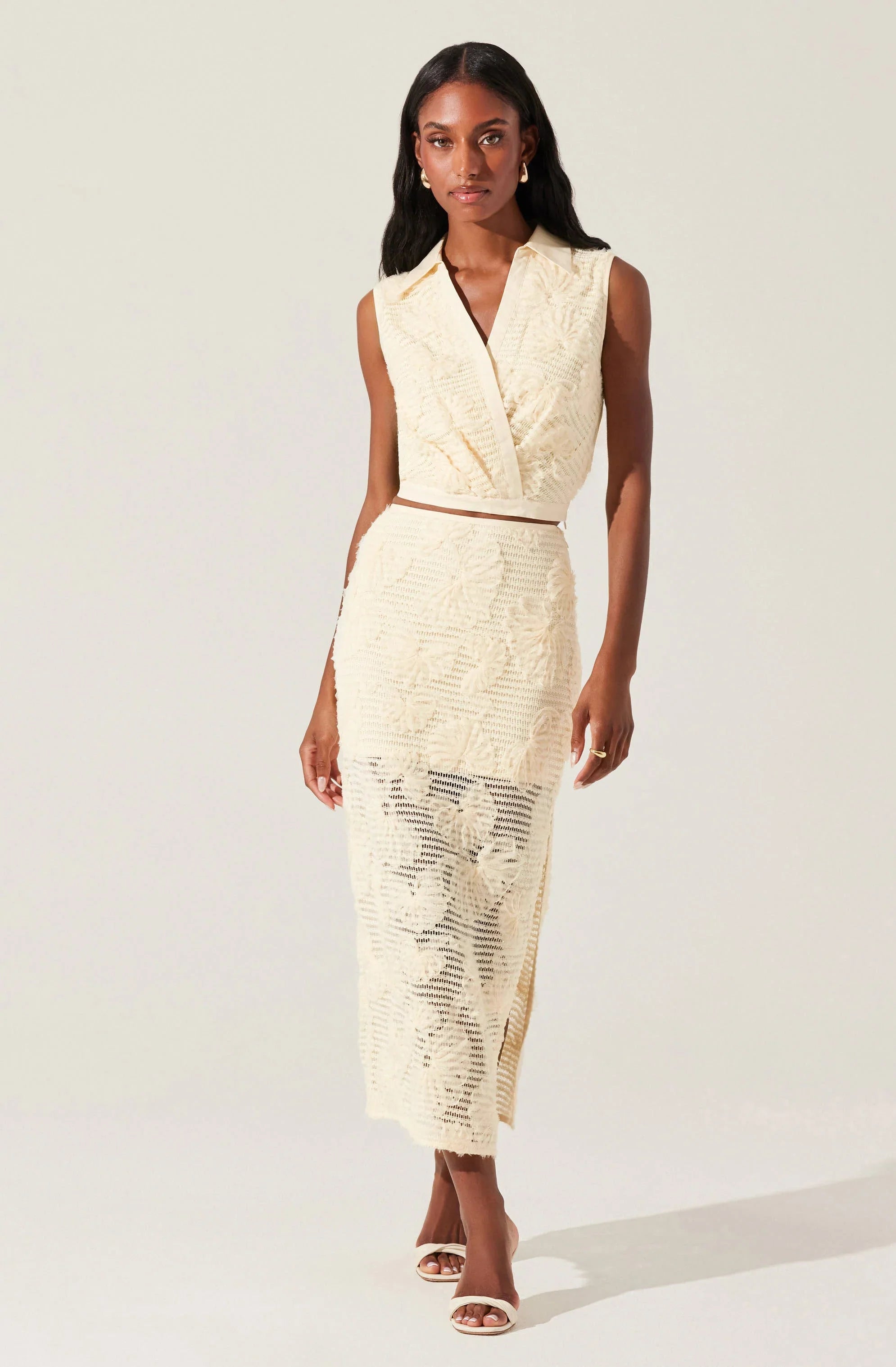Sol Textured Floral Knit Midi Skirt